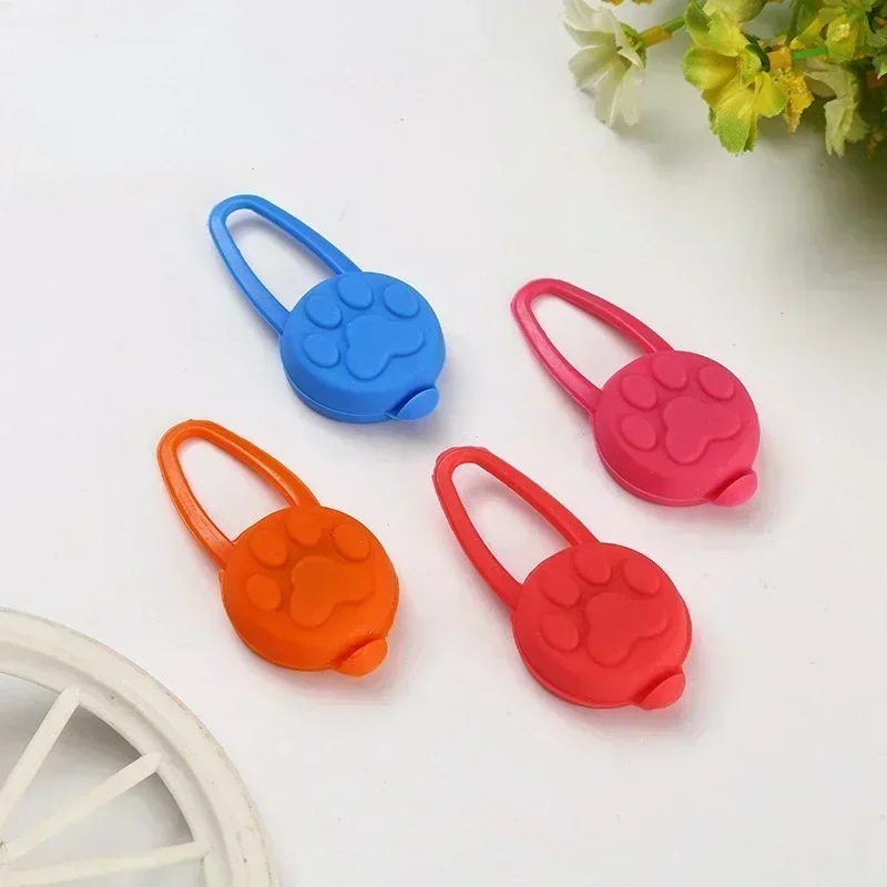 1Pc Pet LED Luminous Pendant, Night Flash Glowing Dog Cat Collar, Anti-lost Safety Bright Necklace for Outdoor Walking