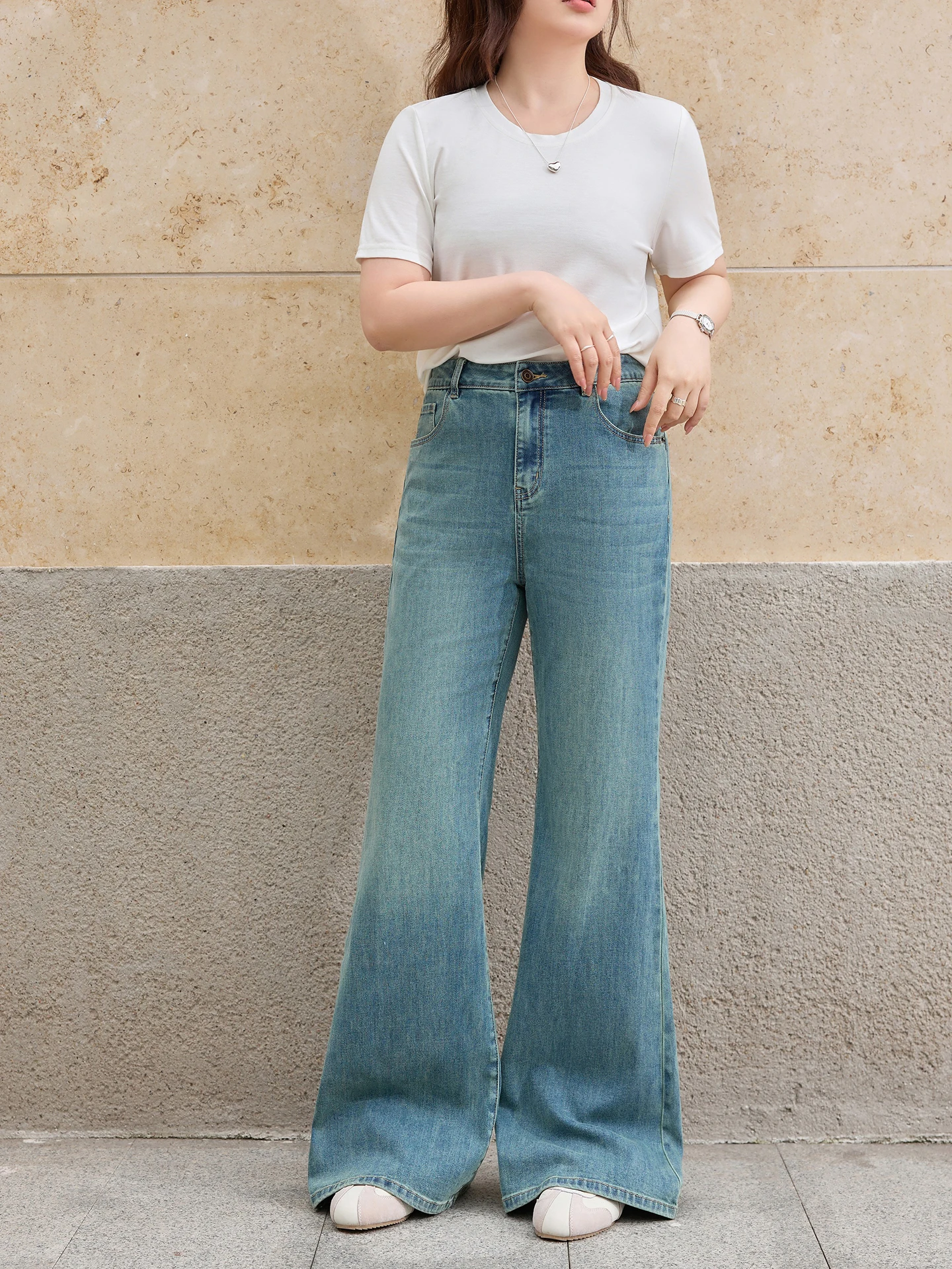 

plus Size Women's Jeans Flared Loose Fit Casual High Waist Zipper Closure Spring Collection for Plump Sister Casual Wear