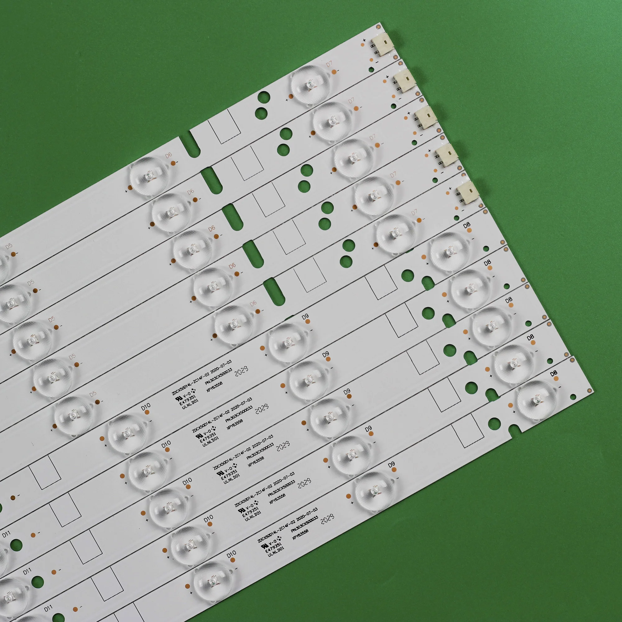 30 ชุด LED Backlight Strip ZDCX50D14R-ZC14F-02 01 ZDCX50D14L-ZC14F-02 303CX 500033   สําหรับLT-50E560 LT-50E350 LE-5018 CX500DLEDM