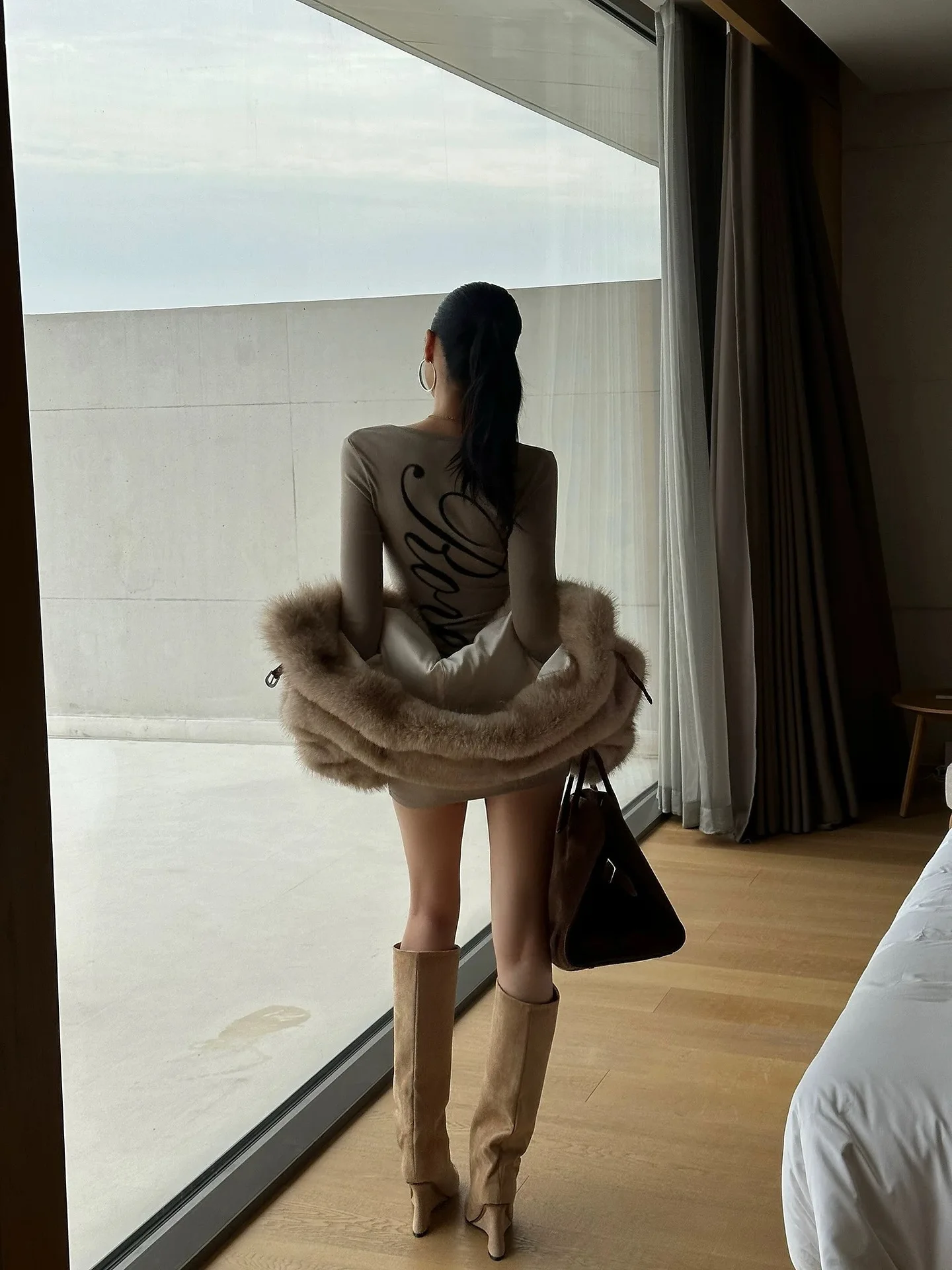 Sommer Amerikanischen Elegante Retro Stil Hot Sexy Mädchen Einfarbig Kleid Abnehmen Sommer Streetwear langarm Bodycon mini Kleid