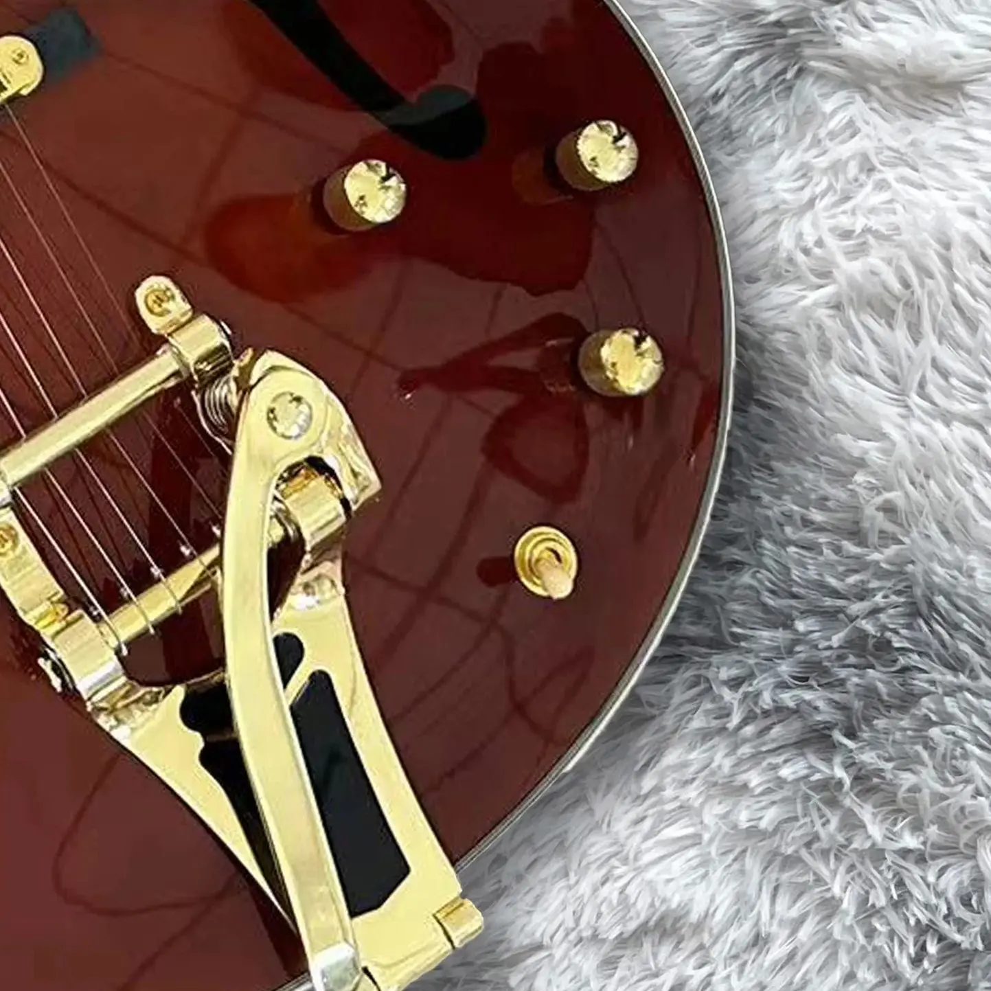 Custom 6 Strings Wine Red Jazz Electric Guitar, Semi-hollow-out Guitar without Holes, F Hole Print, Gold Hardware