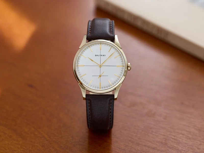 Baltany S4092 38mm Schlanke Vintage Dress-Uhr Elegantes Zifferblatt mit Fadenkreuz Kleine Sekundenanzeige Saphirglas Lederarmband Formelle Büro- und Alltagsuhr – Detail 5