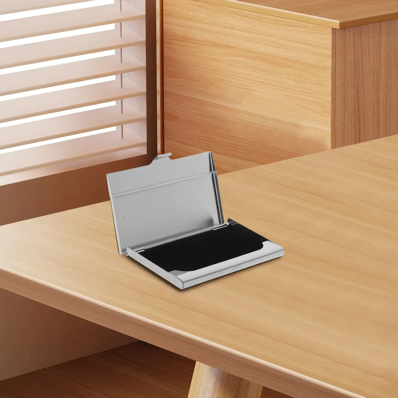 1Pcs Stainless Steel Business Card Holder Compact Size Multiple Cards Secure Closure Lightweight Portable Term Use for Meetings