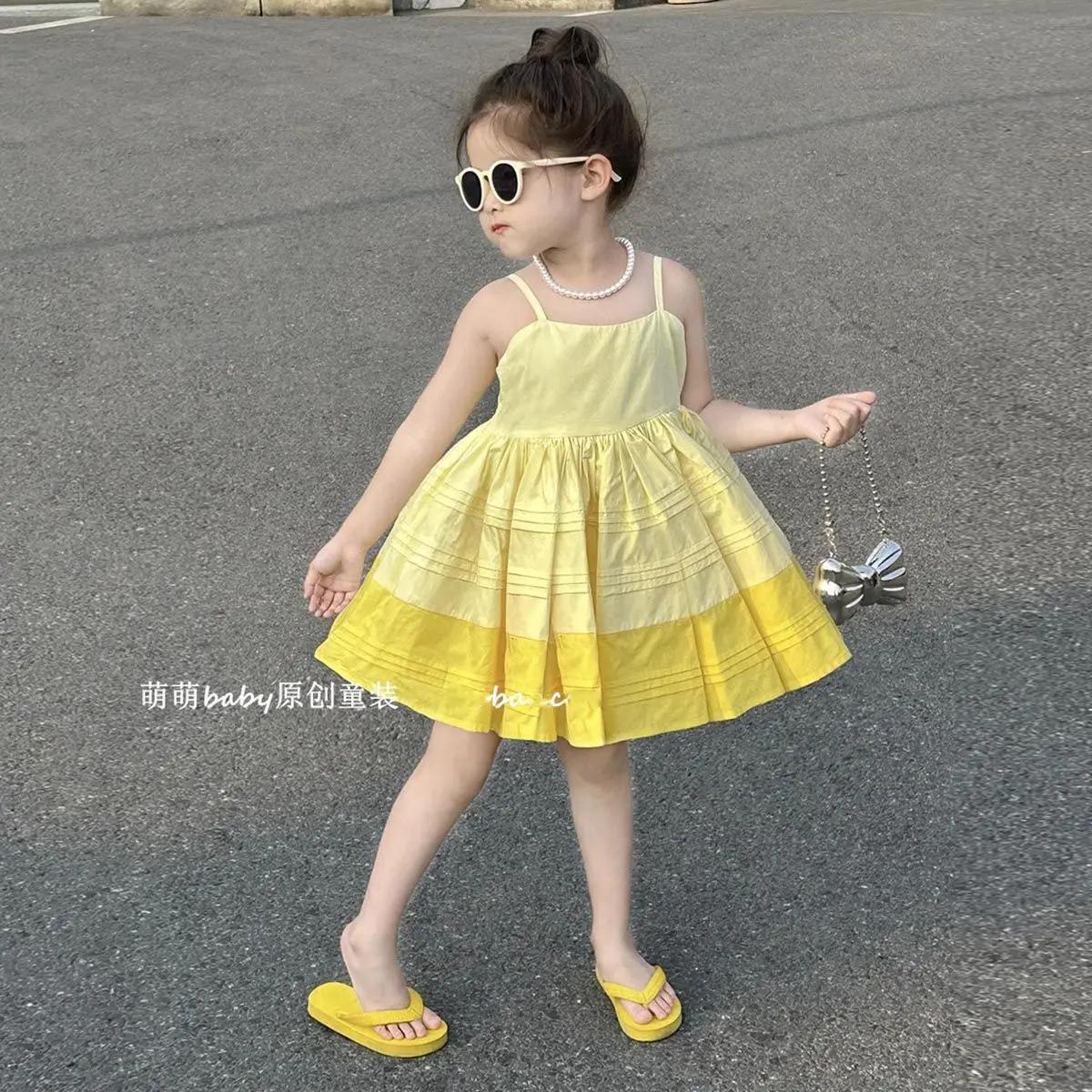 

Korean Children's Clothing 2025 Summer New Lemon Yellow Camisole Dress for Girls' Vacation Style Pleated Vest Dress