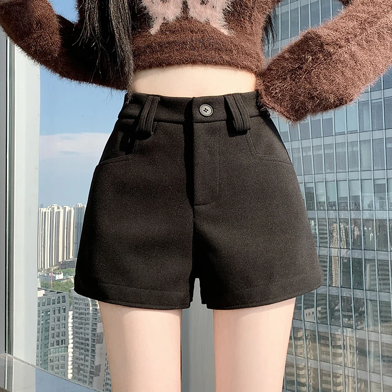 High-waisted Woolen Shorts Women Fall Winter Slim Fit Black Short Pants Female High Quality Streetwear Short Booty Shorts ZT314