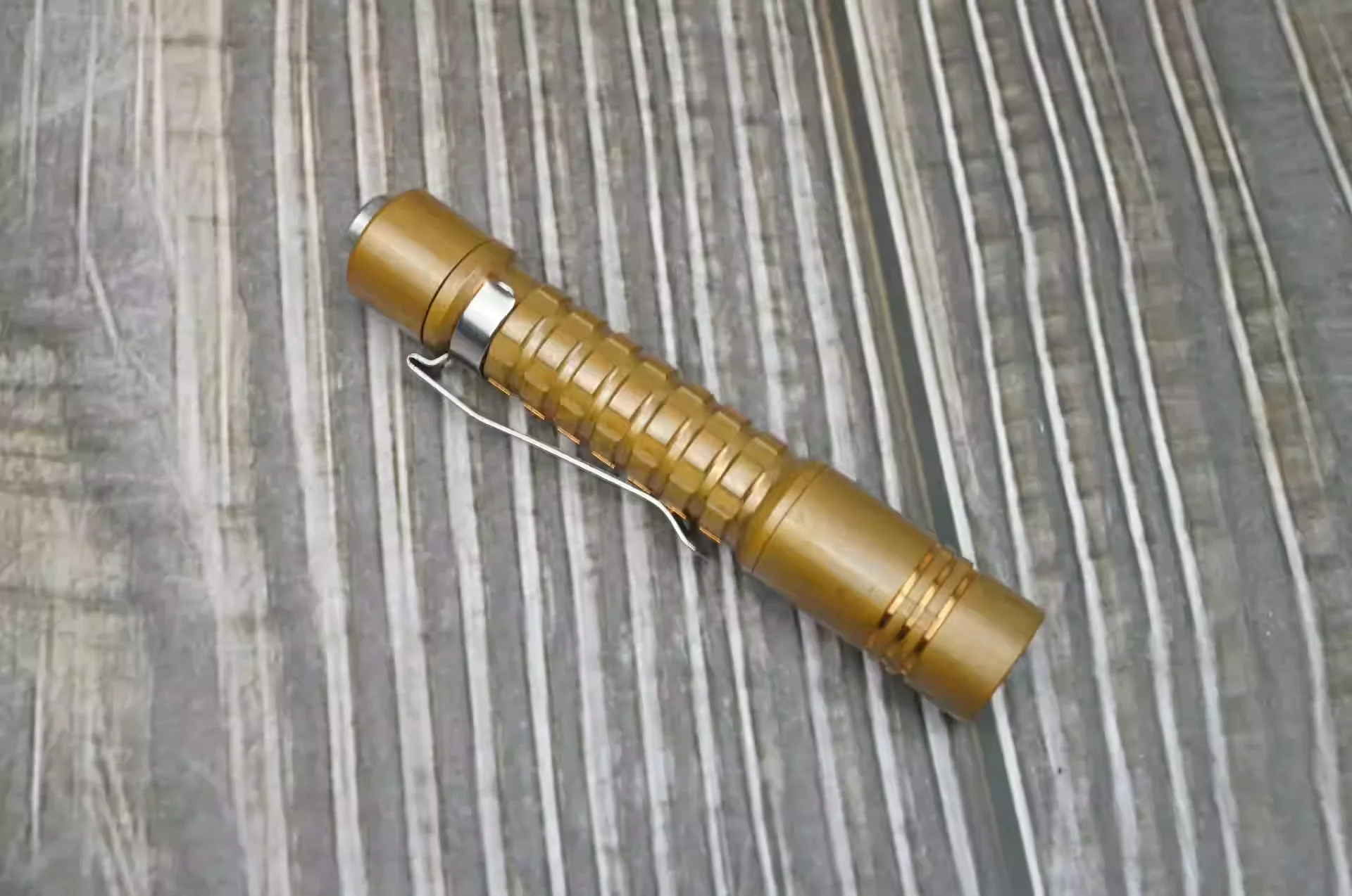 Lao Ye Xiao Pineapple Purple Copper Flashlight EDC Flashlight