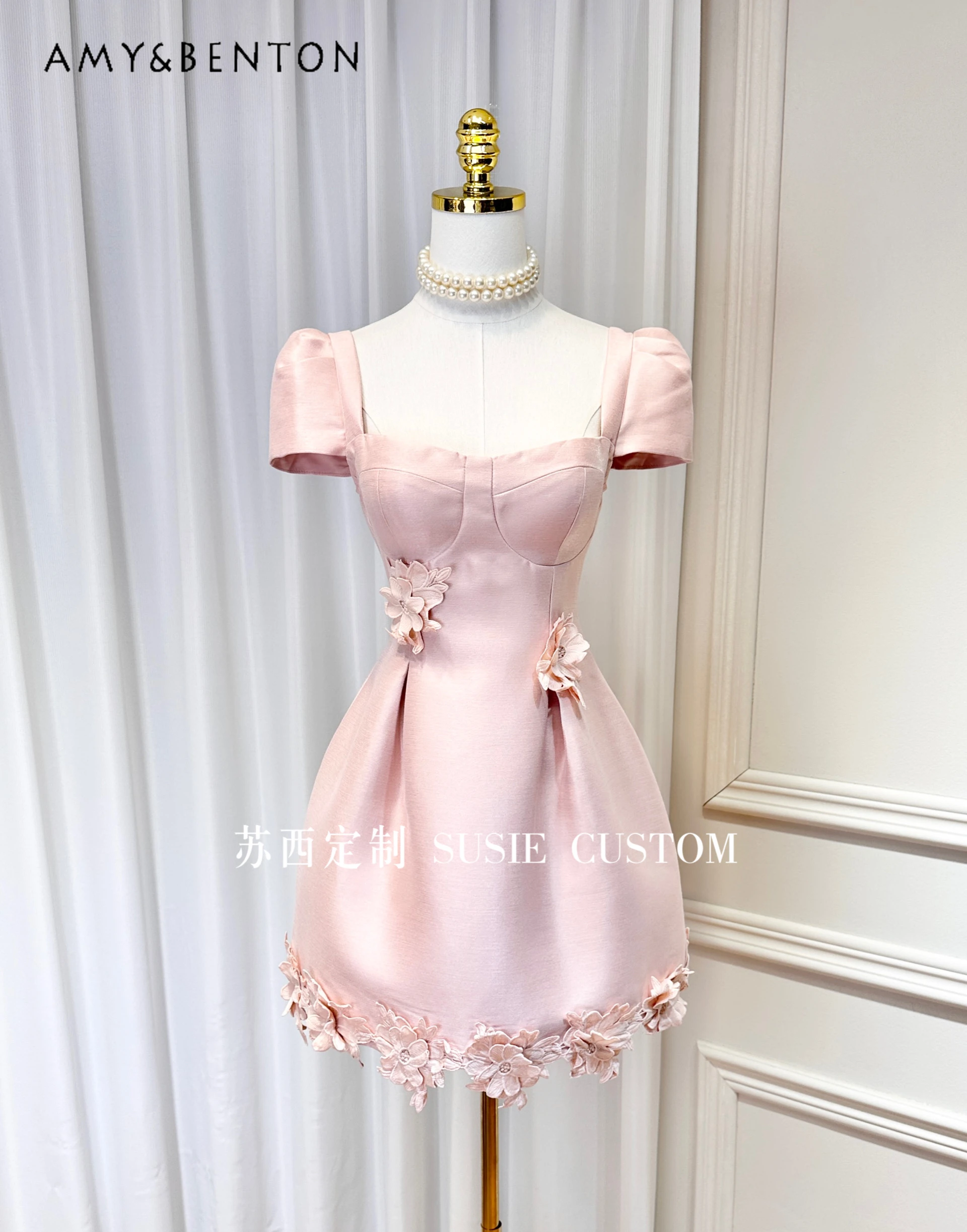 

High-Grade Temperament Three-Dimensional Flower Square Collar Puff Sleeve Slim Mini Dress French Graceful Socialite Dresses