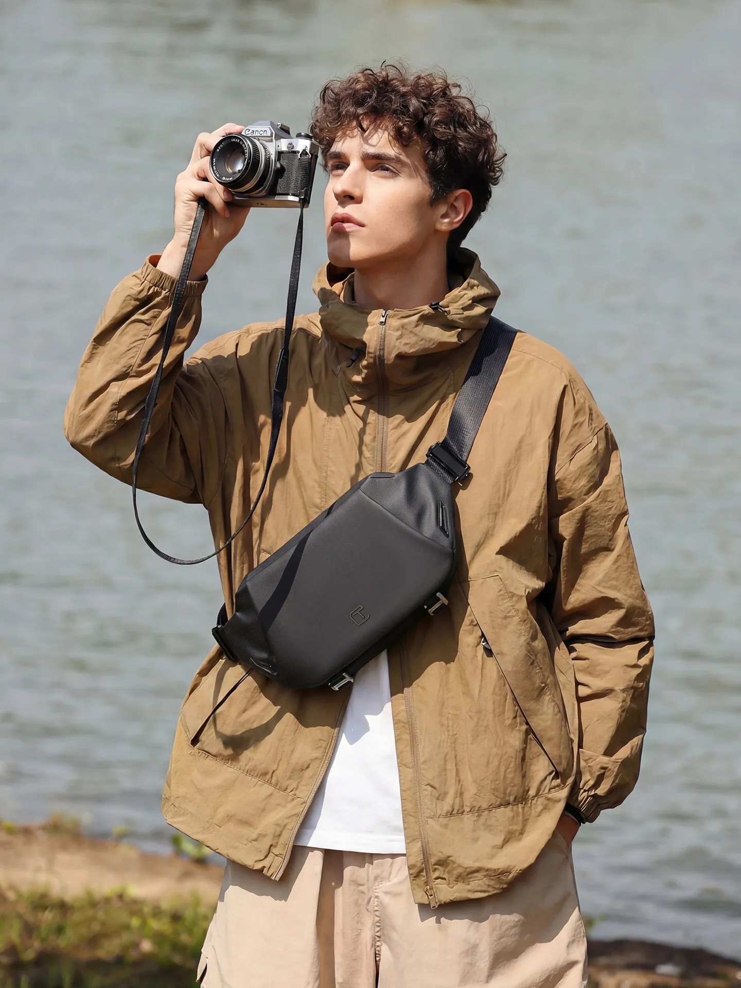 new-men's-lightweight-crossbody-bag-functional-sle-portable-commuting-chest-bag-faionable-casual-oulder-bag