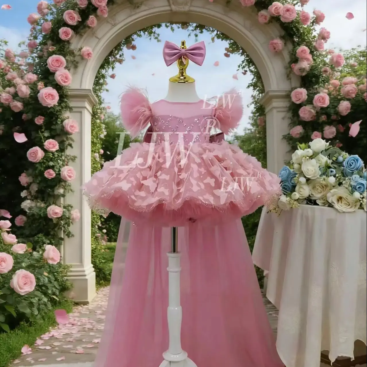 Dreams Girls Luxury Pink Feather Tulle Pageant Dress with 3D Butterflies  Long Trailing Princess Gown Wedding Party Elegant Flow