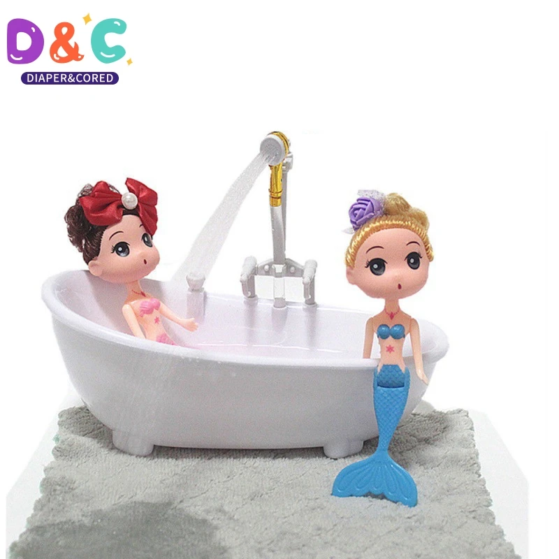 1 adet 1:6 minyatürleri elektrikli küvet bebek aksesuarları plastik küvet Dollhouse mobilya püskürtme su çocuklar banyo oyuncakları