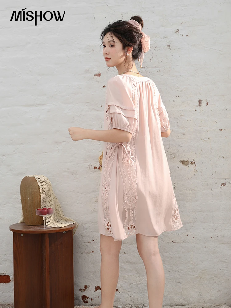 MISHOW Vacation Tea Break Sweet Dress 2024 Summer French Temperament Hollowed Out Dresses Embroidered Lace-up Dress MXD30L1950