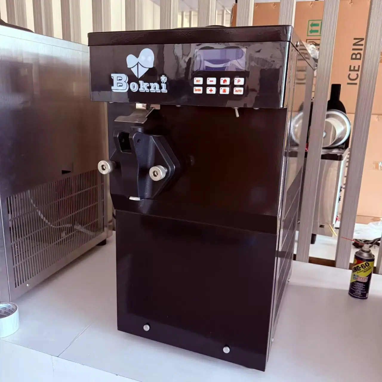 

20-летний производитель машины для мороженого Премиум-машина для изготовления мягкого мороженого