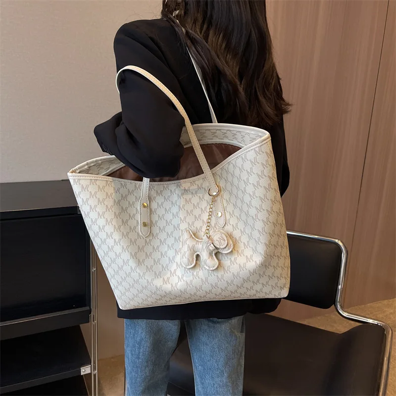 

Autumn New Luxury And Fashionable Hundred Pairs Handheld For Women's 2023 Trendy Shoulder With Large Capacity Tote Bag