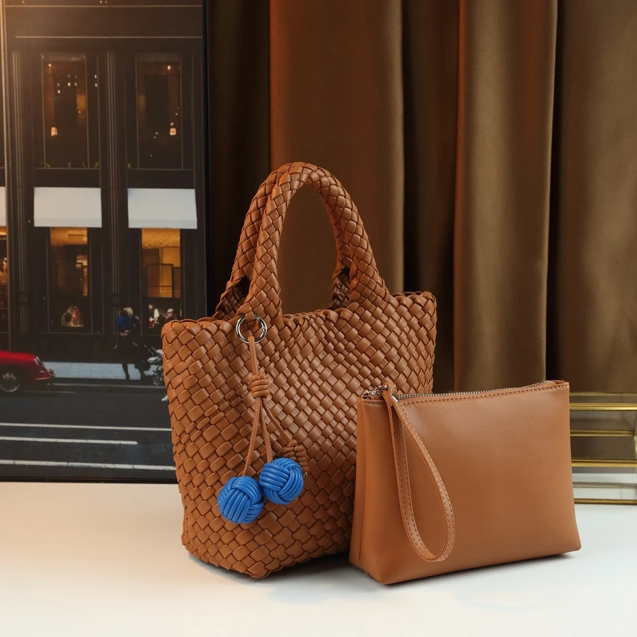 

Handwoven Women's Tote Bag 2025 Fashionable Versatile Single Shoulder Crossbody Bag for Commuting Trendy Handbag for Ladies