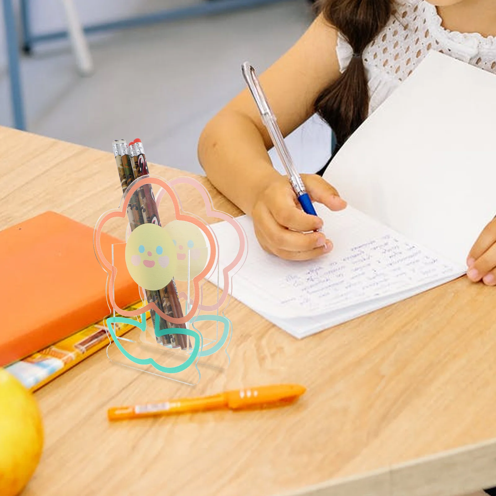 

Acrylic Pen Holder Flower Shaped Stationery Organizer Desktop Sundries Storage Box Adorable Pencil Holder for Home Office School