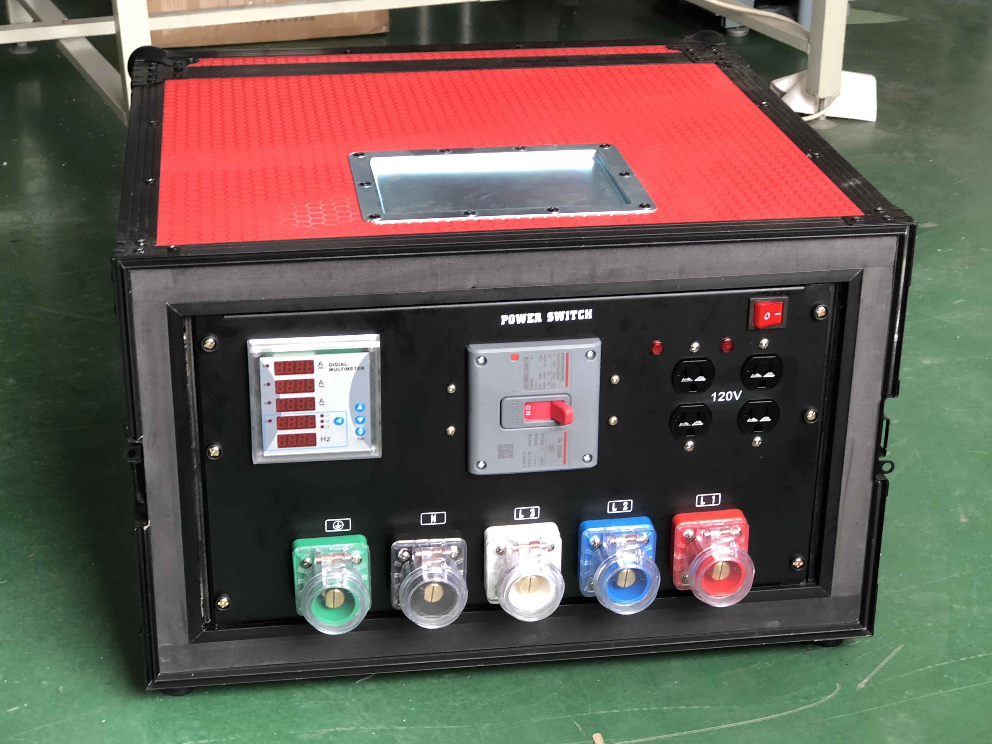 

Multi-function Power Meter 6U 400A Socapex Y Edison Power Distribution Box with Each Output Has Breaker Power Distributor