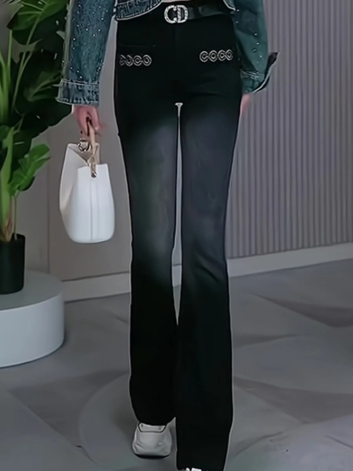 

Retro Peach Hip Denim Hoof Pants Women's Autumn 2024 New All-Match Slimming Floor-Length Micro-flared Jeans