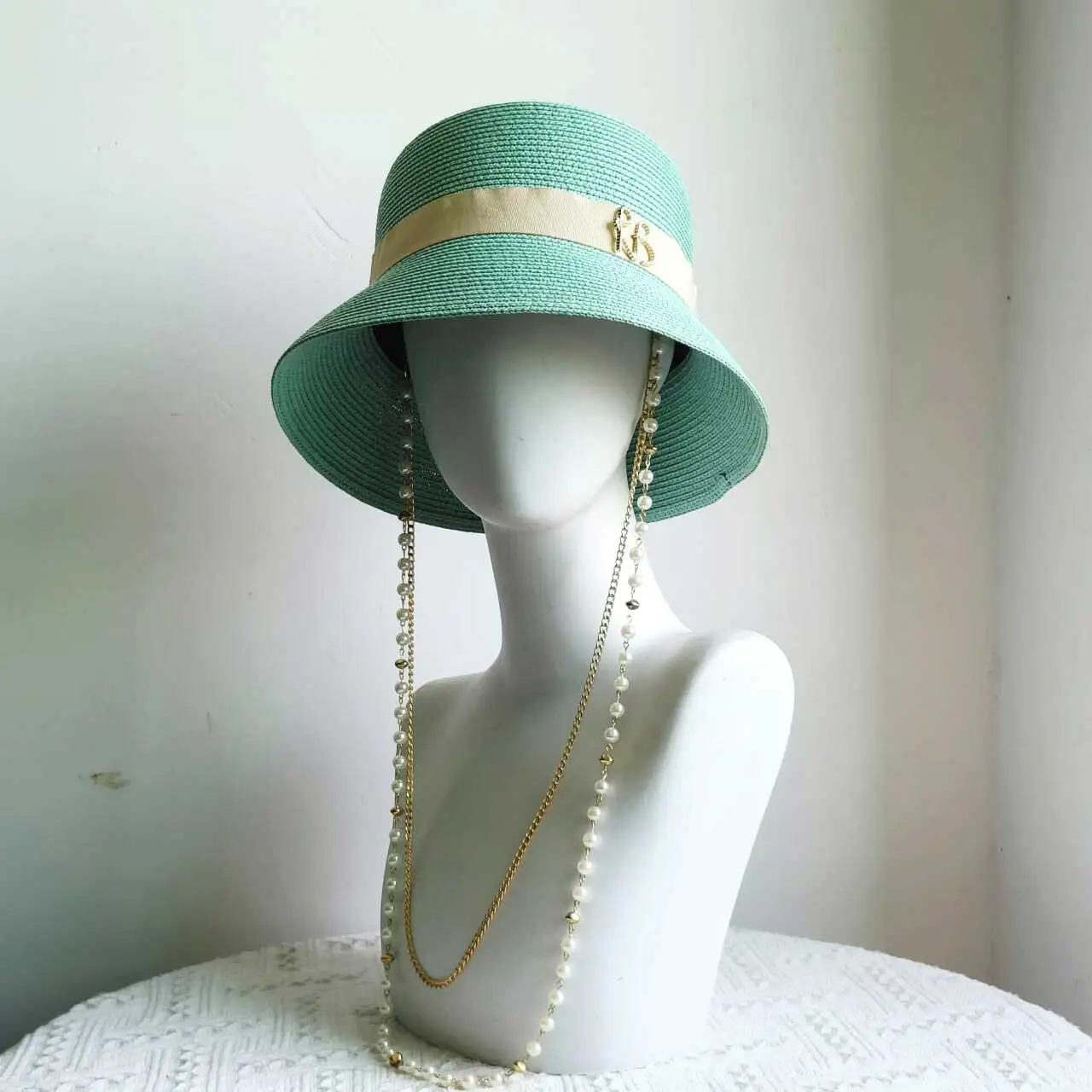 

Small brim summer sun protection straw hat punk style chain straw hat ladies sun hat outdoor beach hat chapeau femme