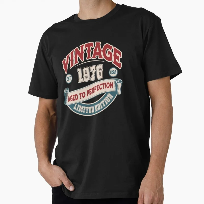 

70s Retro Born in 1976 vintage 50th birthday gift Gift T shirt Men's 100% cotton Short Sleeve Graphic clothes All size tee S-6XL
