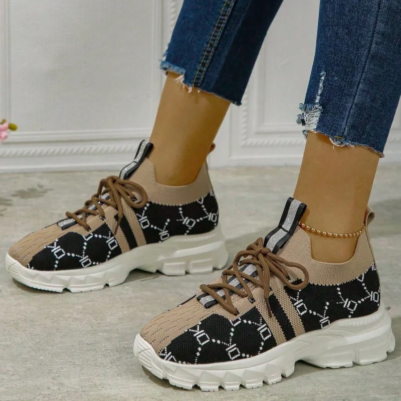 

Модная и элегантная дышащая женская обувь на толстой сетке, новая летняя удобная повседневная спортивная обувь с круглым носком