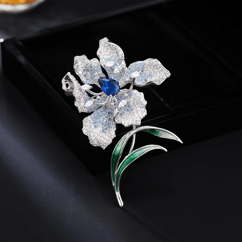 Chinese Style Auspicious Lucky Exquisite Gradient Zircon Flower Brooch For Women Elegant Luxury Corsage Pin Suit Coat Accessory