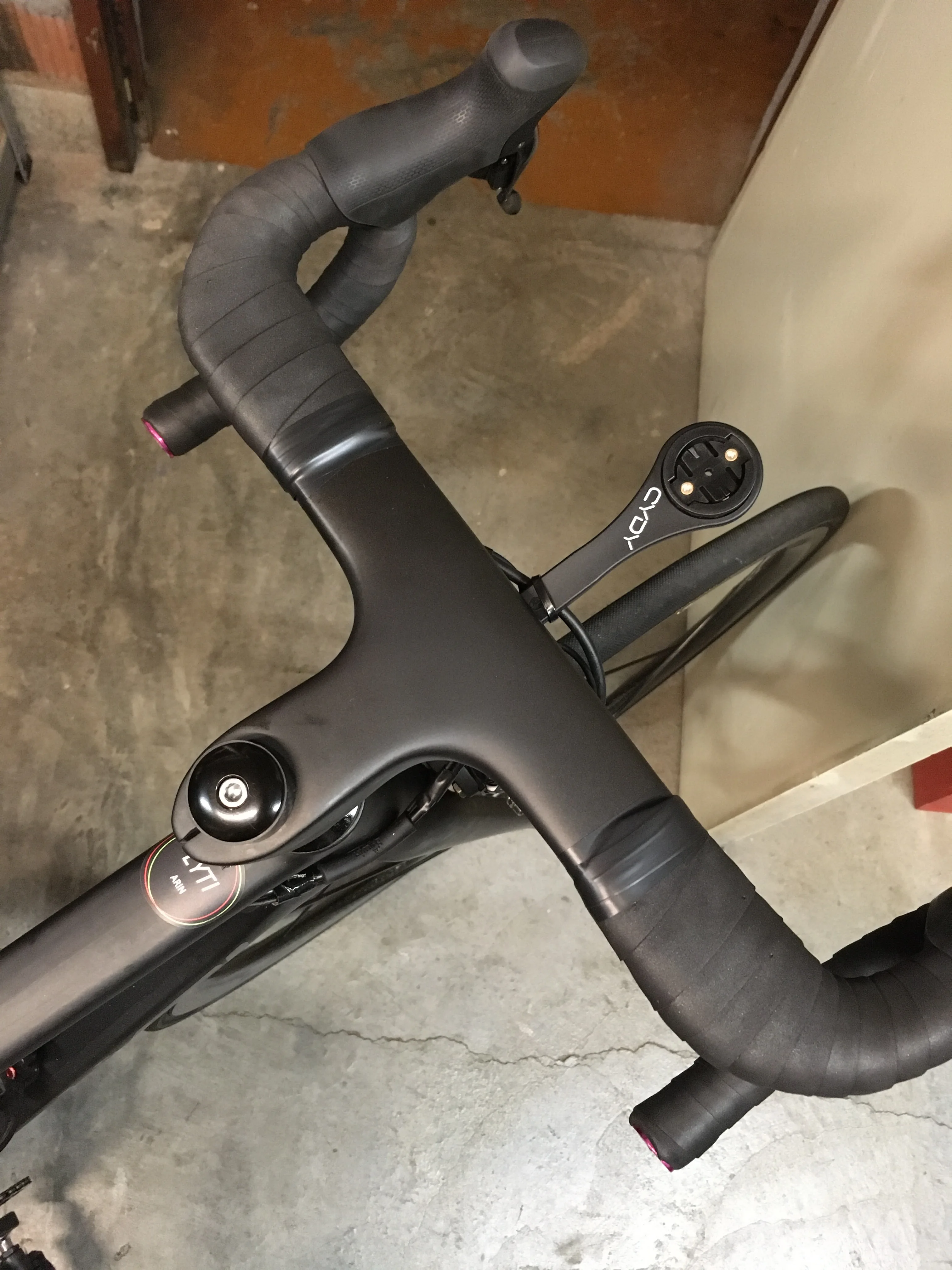 No Logo Full Carbon Fiber Road Bike Handlebar 1-1/8\