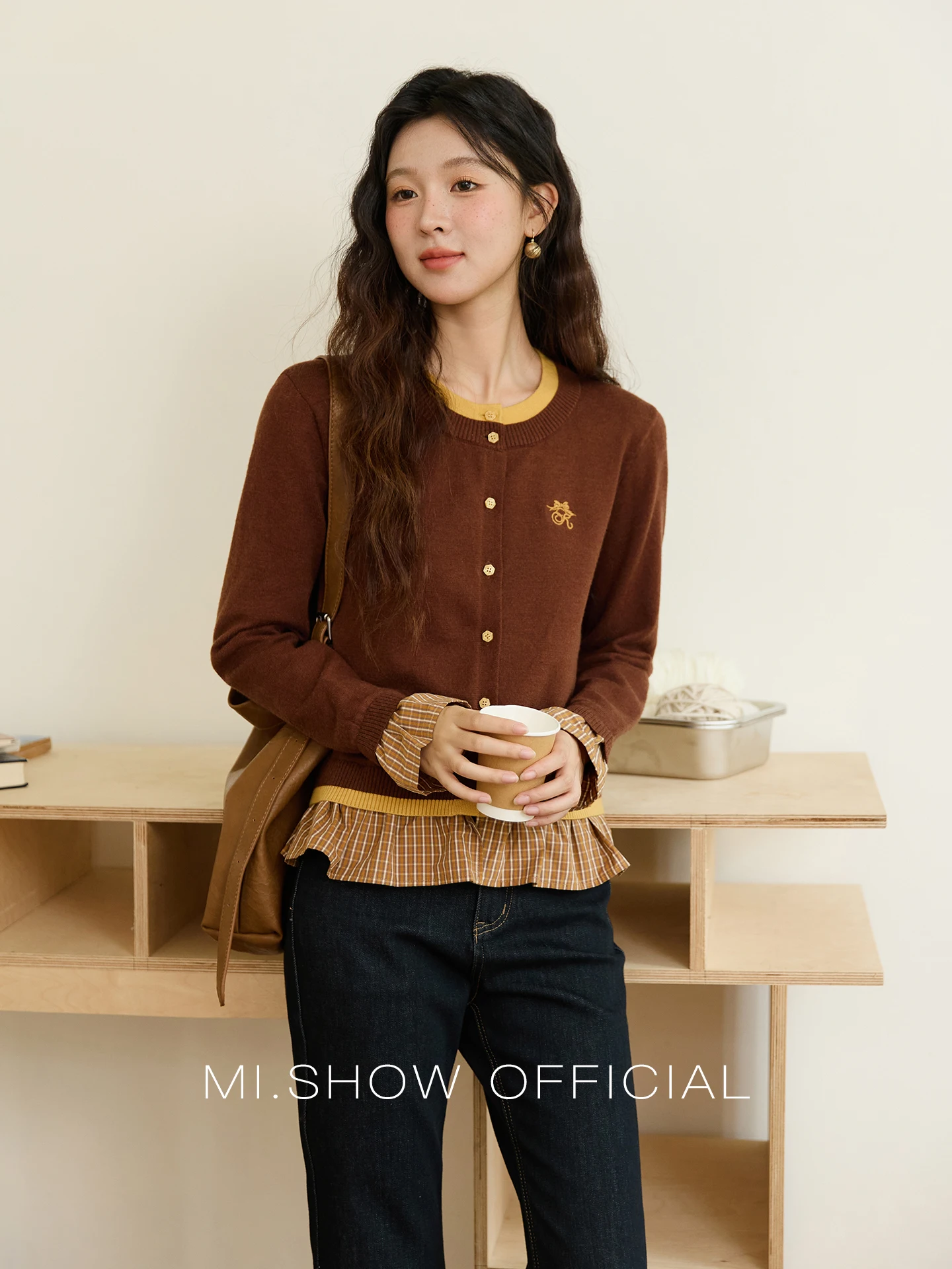 

MISHOW Fake Two Knitted Sweaters Autumn Retro Color Contrasting Bow Embroidered Sweater Hemp Cuff Splicing Plaid Top MXE46Z2495