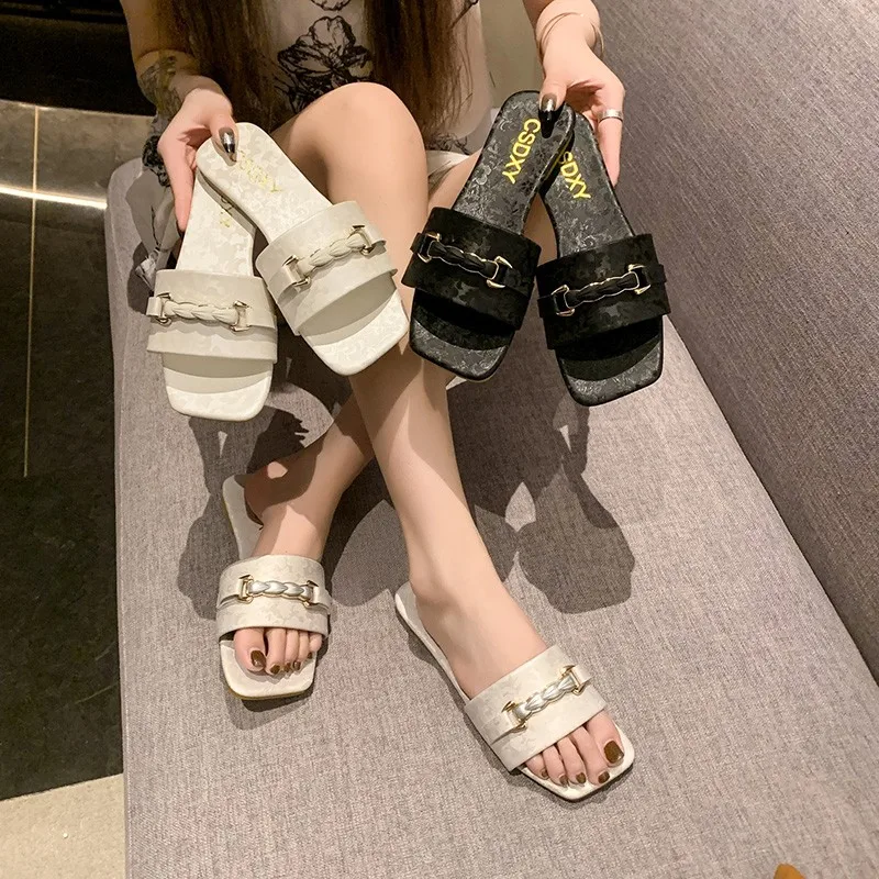 Luxury Summer Slippers for Women Flat Outdoor Trendy Beach Sandals Women's Flip Flops Brand Design Slippers for Women Plus Size image 4