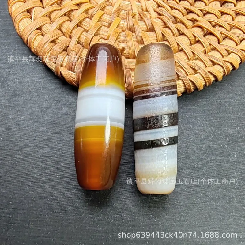 White, Weathered, Calcified, And Aged Agate With A Silk-Like Texture, Used As Tibetan-Style Accessories, Decorative Beads,
