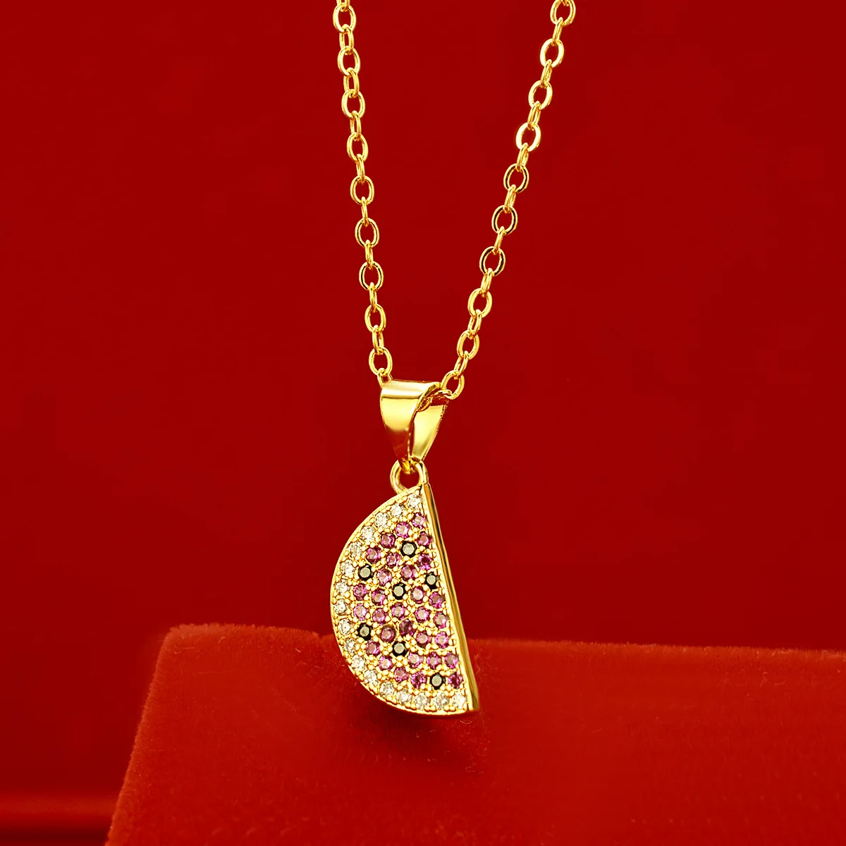 

Trendy 24K Gold Sand Watermelon Pendant - Elegant Non-Fading Necklace, Unique Gift for Boyfriend or Girlfriend