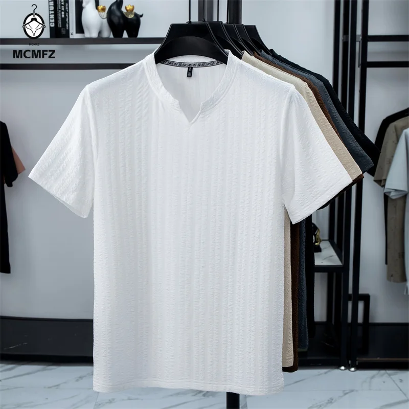 Wrinkle resistant notch v neck tee for men vertical bubble grain soft stretch travel office leisure daily short sleeve top