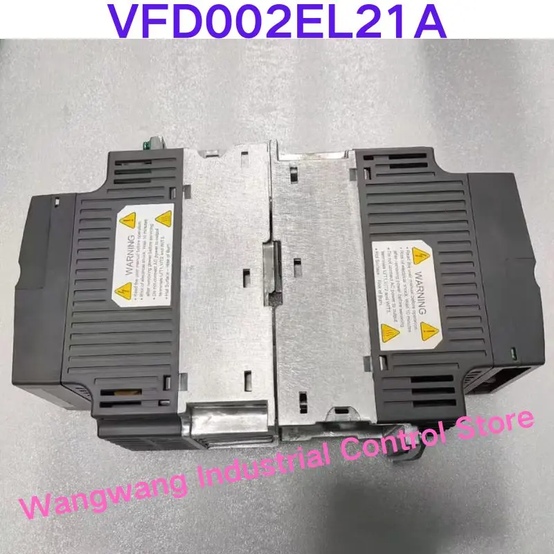 

Проверенный б/у преобразователь частоты VFD002EL21A, 200 Вт.