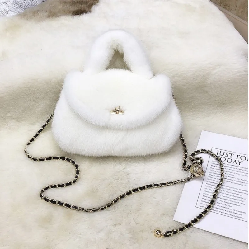 2023 New Fur Bag Female Mink Hair hand in hand pearl Mink Crossbody Autumn and Winter Mink Fur Straw Bag daily match