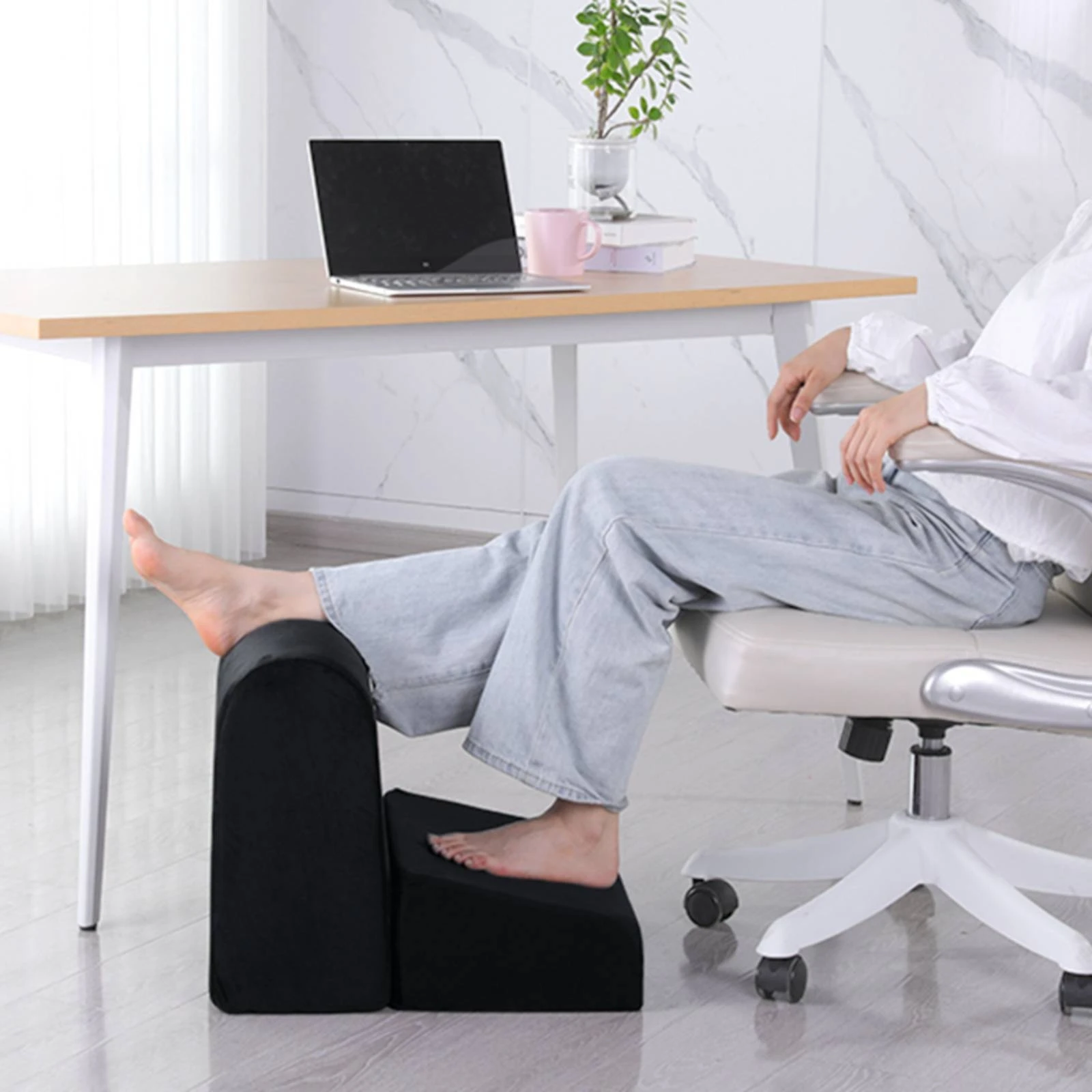Anti-Slip Workplace Aid Stepped Foam Footrest Under-Desk Footrest