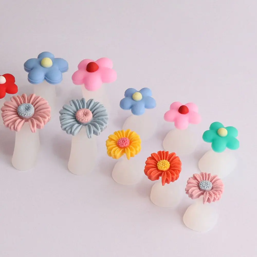 Cute Reusable Flower Molding Candy Color Salon Foot Care Manicure Tool Toes Lock Tools Foot Finger Divider Toe Separator