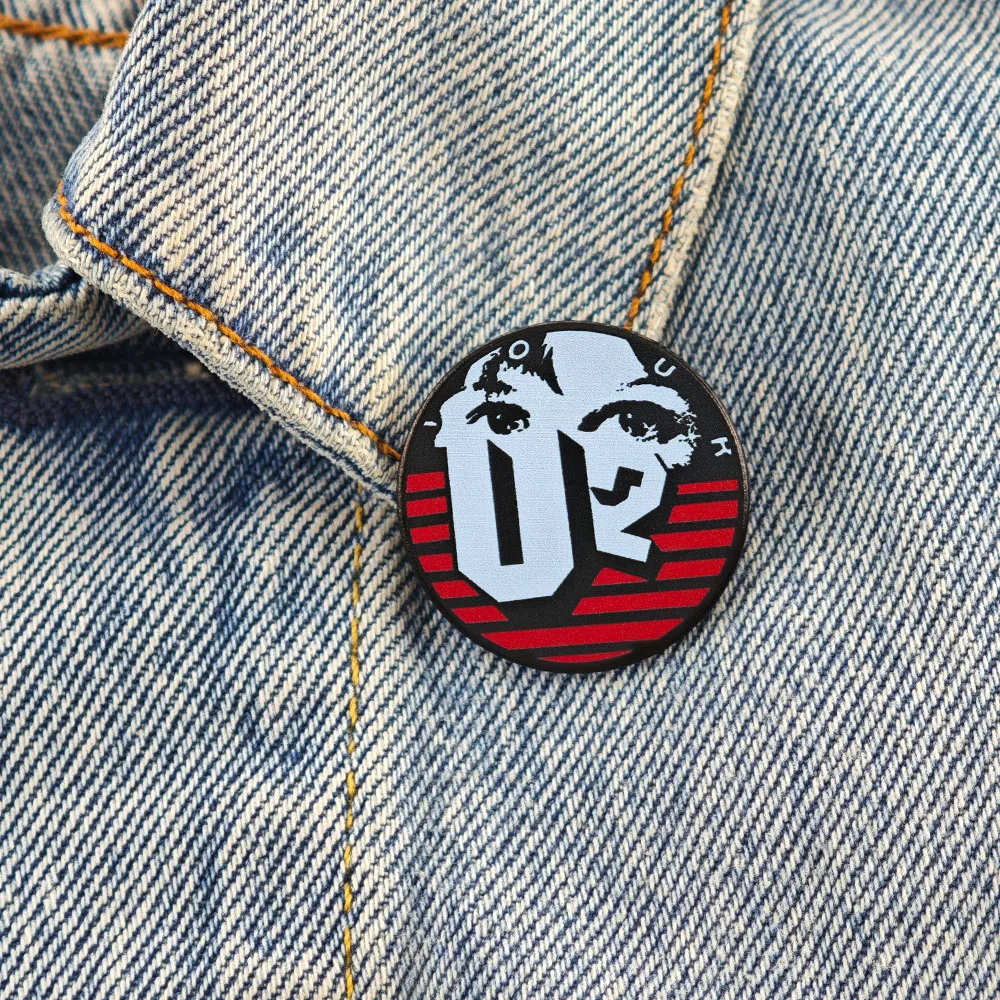 U2-Rockband-Brosche Vintage Tour-Logo Metall-Abzeichen Gesichtssilhouette Emaille-Pin Geschenk für Musikfans – Detail 5