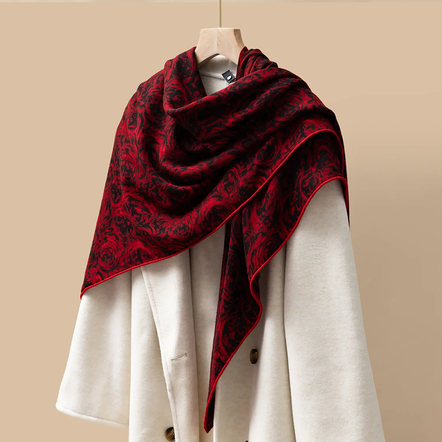 Autumn and Winter High-end Wool Scarf 100% Wool Winter Outdoor Shawl 130x130cm Warm and Generous Towel Single-sided printing