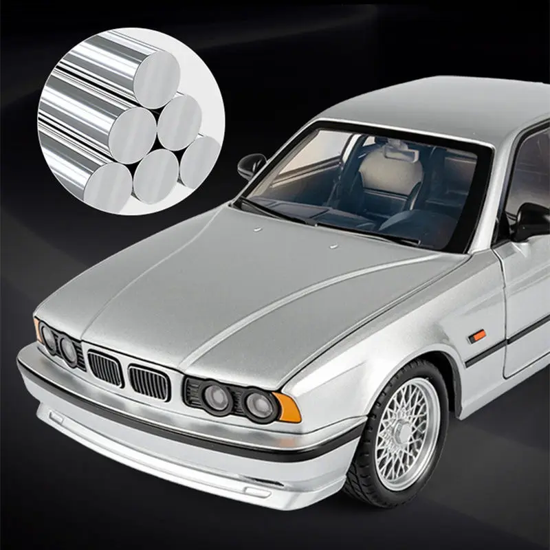 1:24 M5 E34 1989 Alloy Classic Sports Car Model Diecast Metal Old Racing Car Vehicles Model Simulation Sound Light Kids Toy Gift