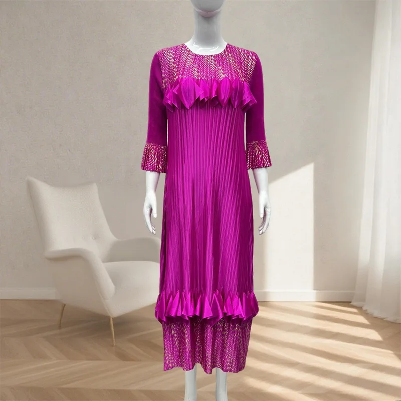 

Miyake плиссированные женские платья, европейское осеннее платье 2024, новое элегантное кружевное шикарное платье с золотым тиснением, эластичное платье макси больших размеров с длинными рукавами