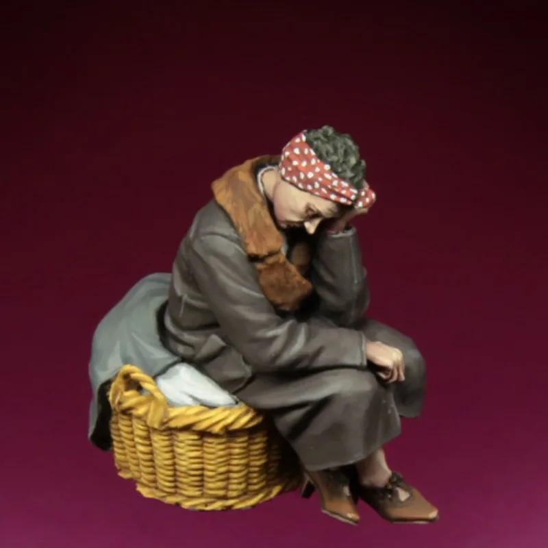 1/35 Scale Resin Figure Assembled Model Kit European Refugee Woman Sleeping History Miniatures Unassembled Unpainted Diy Toys