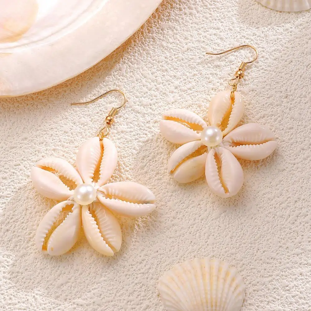 Beach Jewelry for Women Handmade Natural Seashell Flower Jewelry Set Faux Pearl Beach Necklace Earrings Summer Vacation Coastal