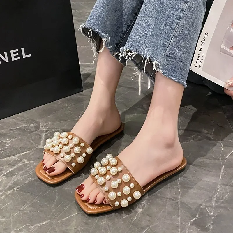 2024 Summer New Fashion Slippers Women Flat Luxury Outdoor Pearl Flip Flops Women Open Toed Design Brand Street Shoes Zapatos