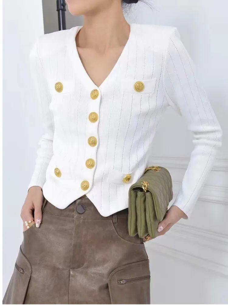 High Quality French V-neck French Slim Fit Tops Knitted Sweater Women\'s Small Fragrant Style Gold Buckle Korean Cardigan Coats