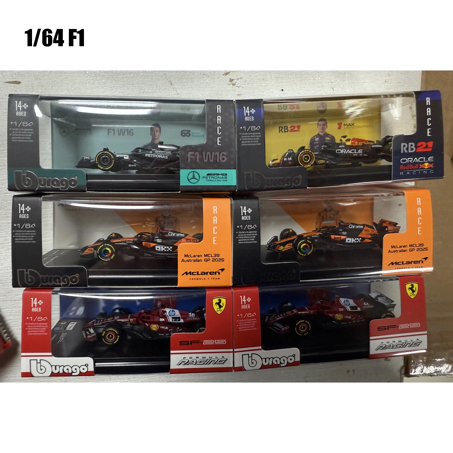 bburago-1-64-2025-f1-с-пылезащитным-чехлом-литая-модель-гоночного-болида-Формулы-1-игрушка-из-сплава-sf25-rb21-w16-mcl39