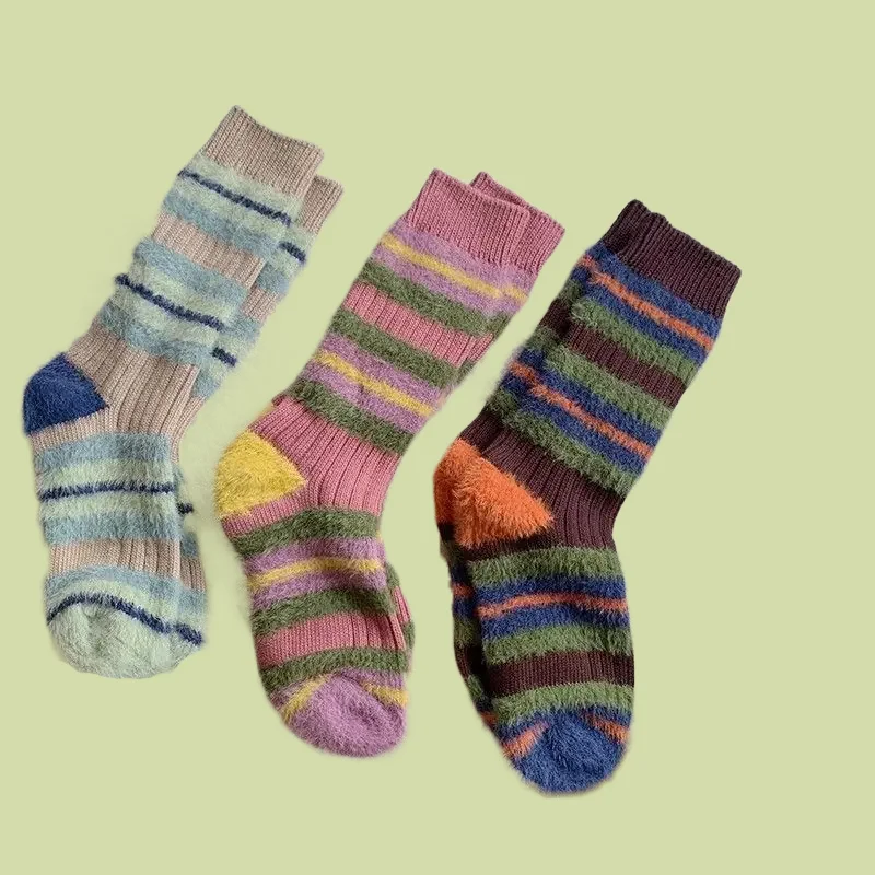 Chaussettes mi-longues en peluche pour femmes, confortables, longues, épaisses, rayées, assorties, extérieur, maison, document, chaud, 5/10 paires