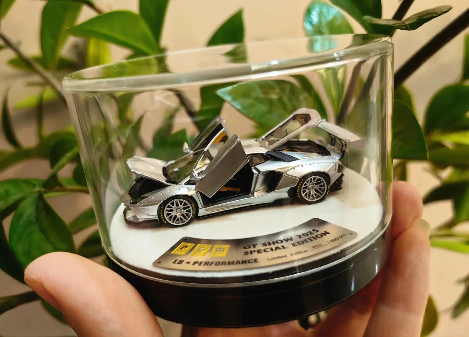 

Stock PGM 1:64 Liberty Walk LP700-4 Silver Color GT Show Special Diecast Model Car
