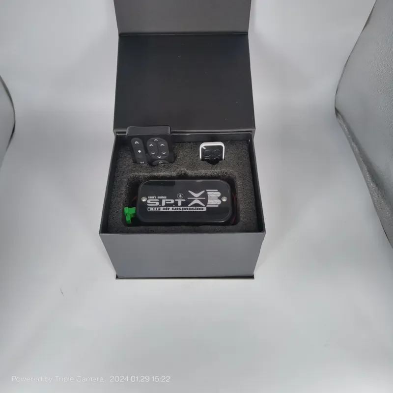 2025 Novo Controle Remoto Sem Fio AccuAir SPT para Peças Automotivas, Coletor de Suspensão a Ar com Válvula de 4 e 2 Cantos para VU4