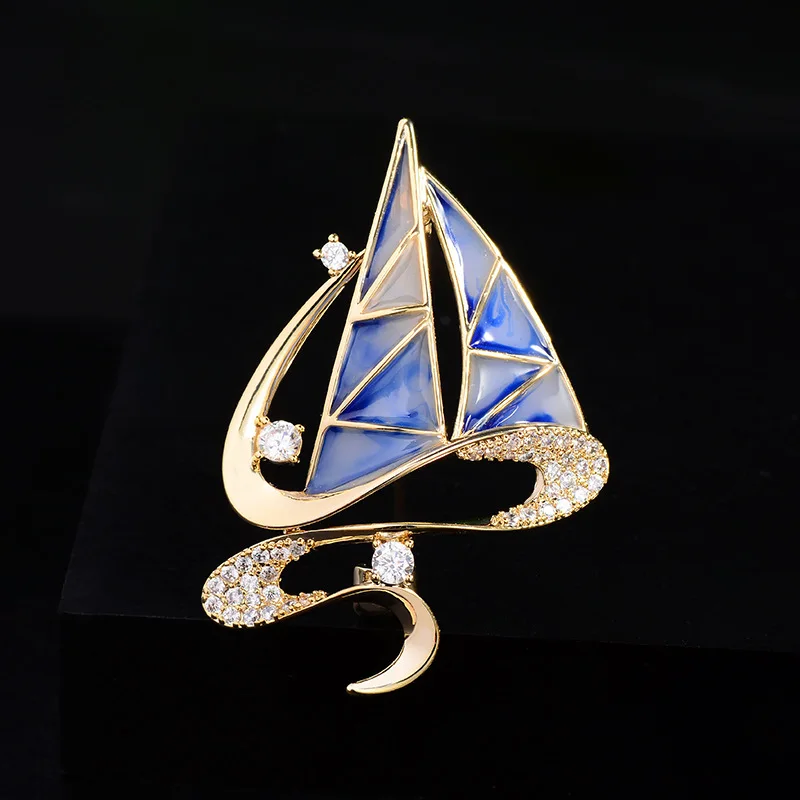 Fashionable and Exquisite Enamel Sailing Sailboat Brooches for Women Men Luxury Design Micro-zirconium Corsage Accessories Pin