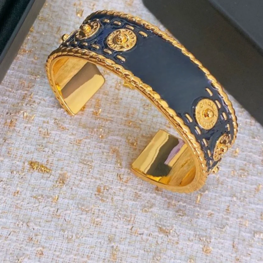 European and American fashion brand high quality personality cowboy new bracelet