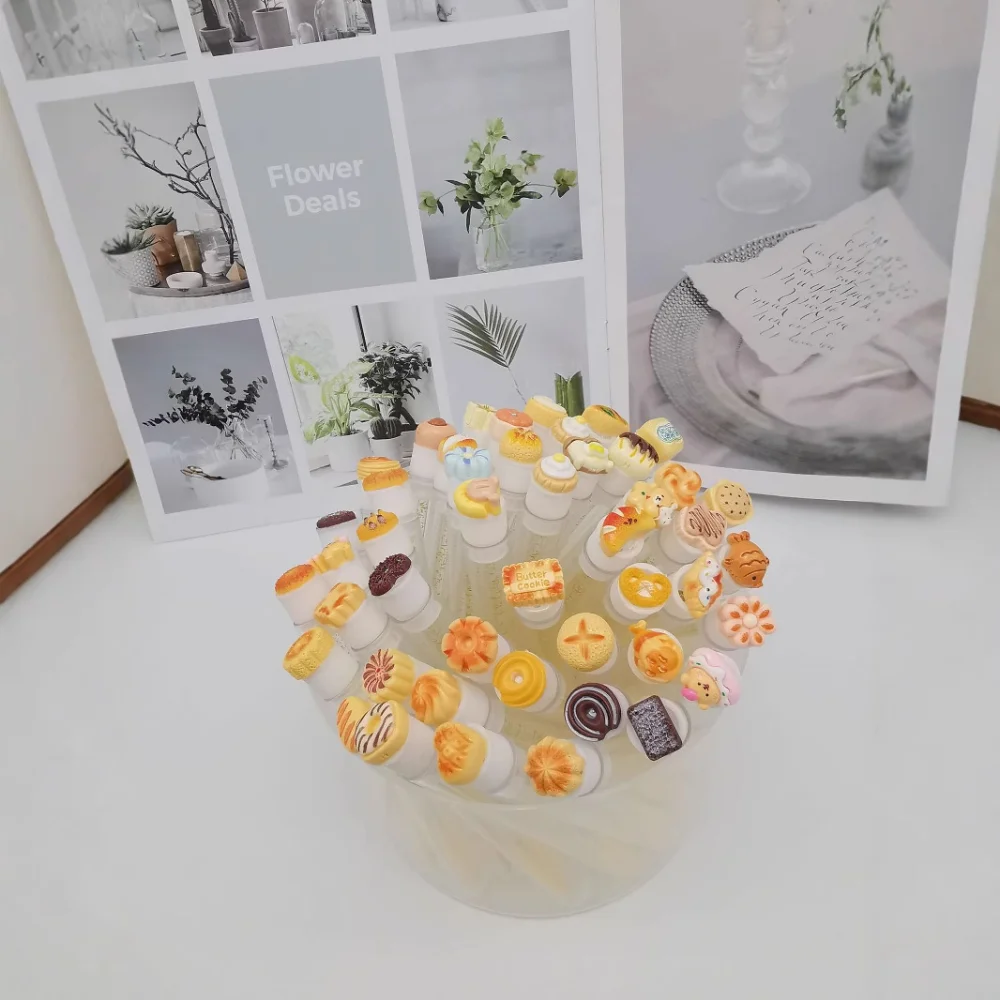 Commercio all'ingrosso Cartoon Cottura Torta Biscotti Bicky Lash Brush Tube Ciglia Lash Mascara Bacchetta Tubo Spoolie Custodie Ciglia Lash Brush Tube